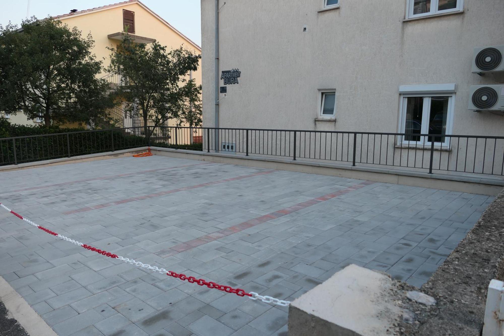 קריקווניצה Apartmani Bura מראה חיצוני תמונה